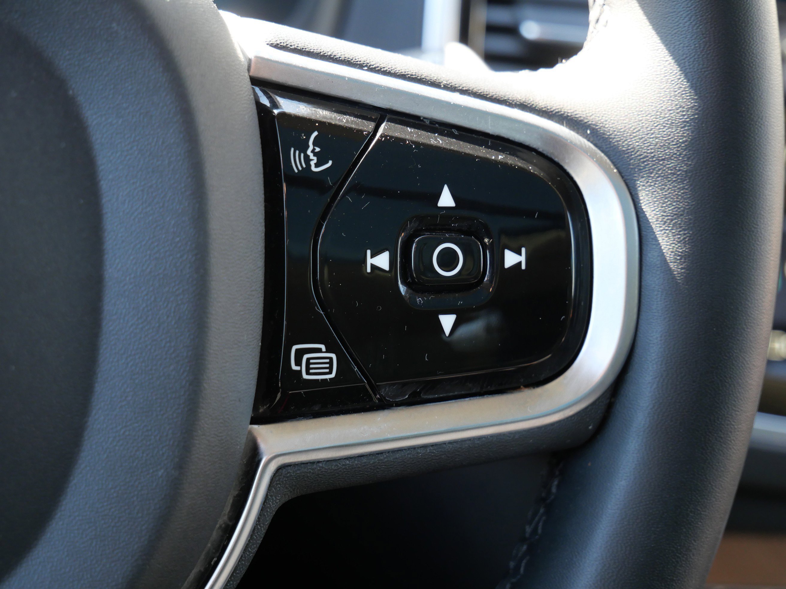 2023 Volvo XC90 Plus - Photo 27