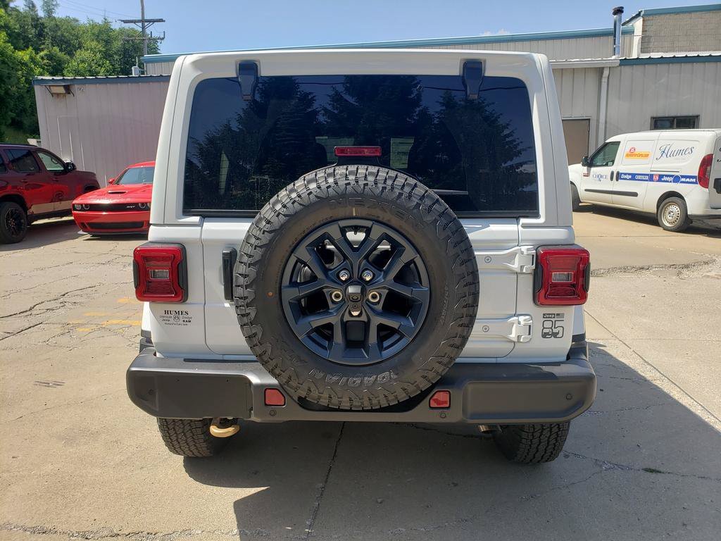 New 2026 Bright White Clear-Coat Exterior Paint Jeep 85th Anniversary image 4
