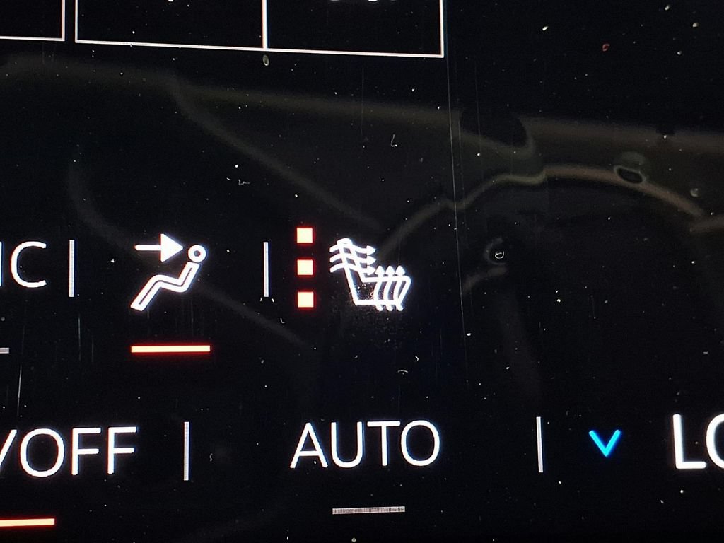 New 2026 Summit White GMC Elevation image 17