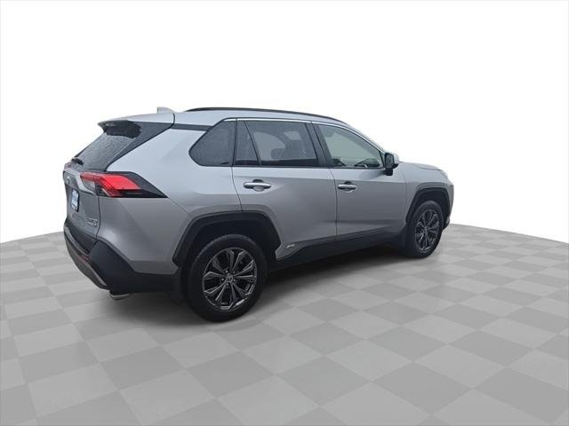 Certified Used 2023 SILVER SKY METALLIC Toyota  image 8
