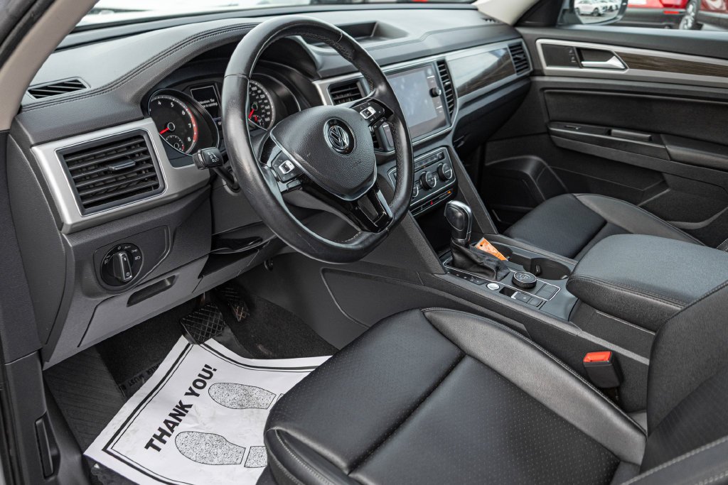 Used 2019 Silver Volkswagen 3.6L V6 SE image 13