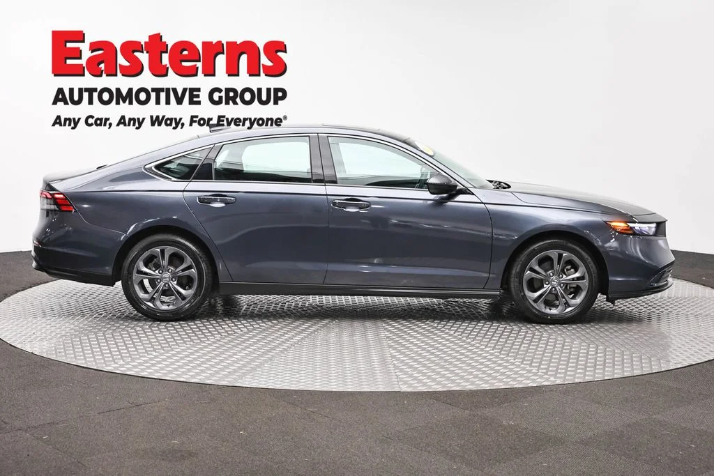 Used 2024 Gray Honda EX image 4