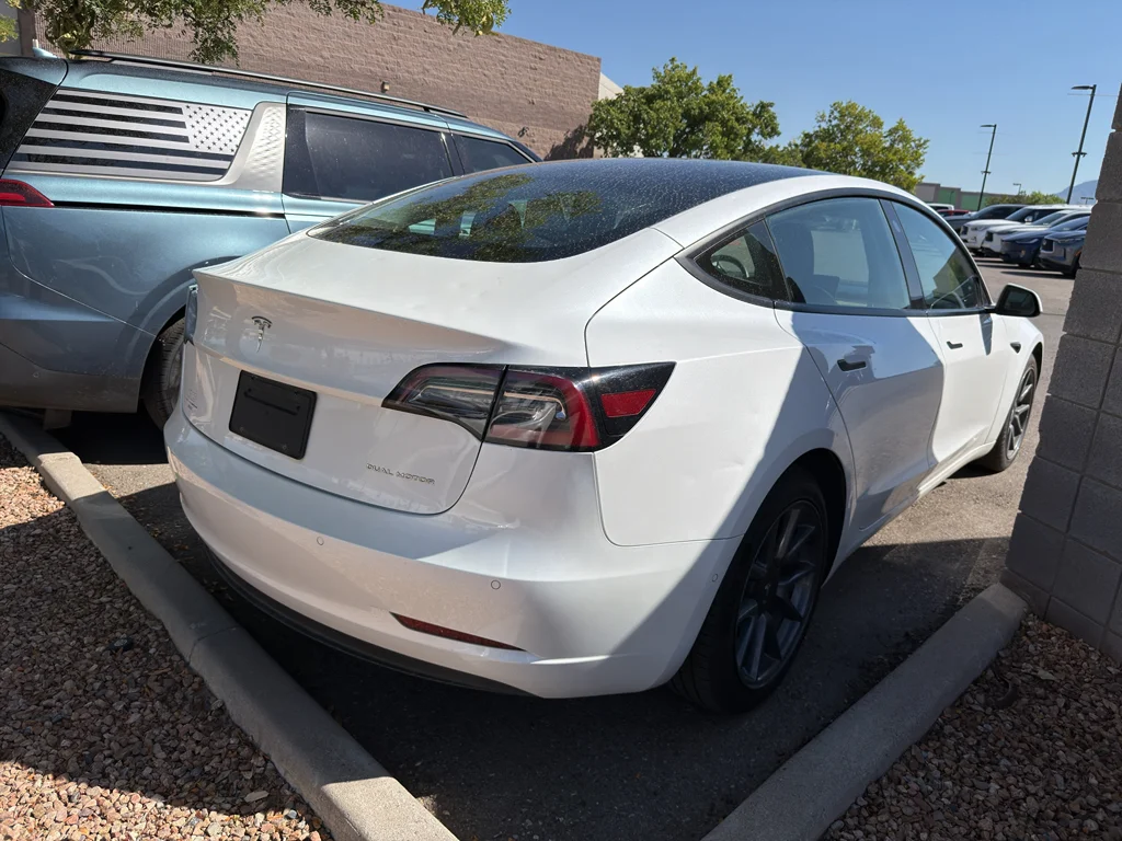 Used 2021 Pearl White Multi-Coat Tesla Long Range image 4