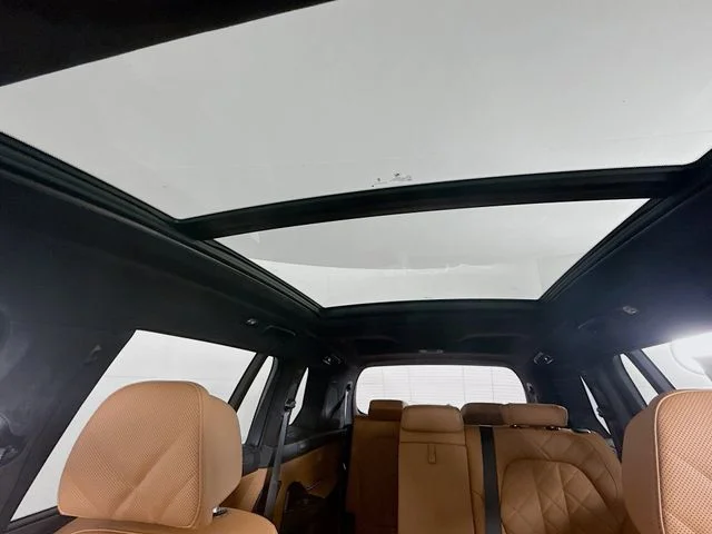 New 2026 White BMW xDrive40i image 23