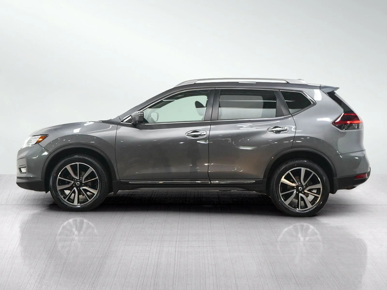 Used 2020 Nissan Rogue SL with VIN 5N1AT2MVXLC732714 for sale in Minneapolis, Minnesota