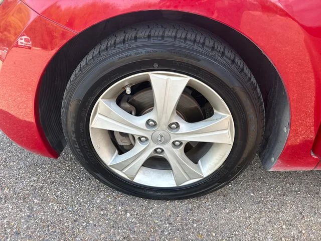 Used 2013 Red Hyundai GS image 11