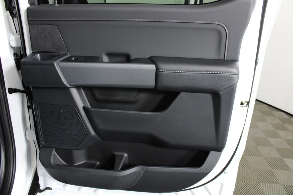 New 2026 White Ford XLT image 9