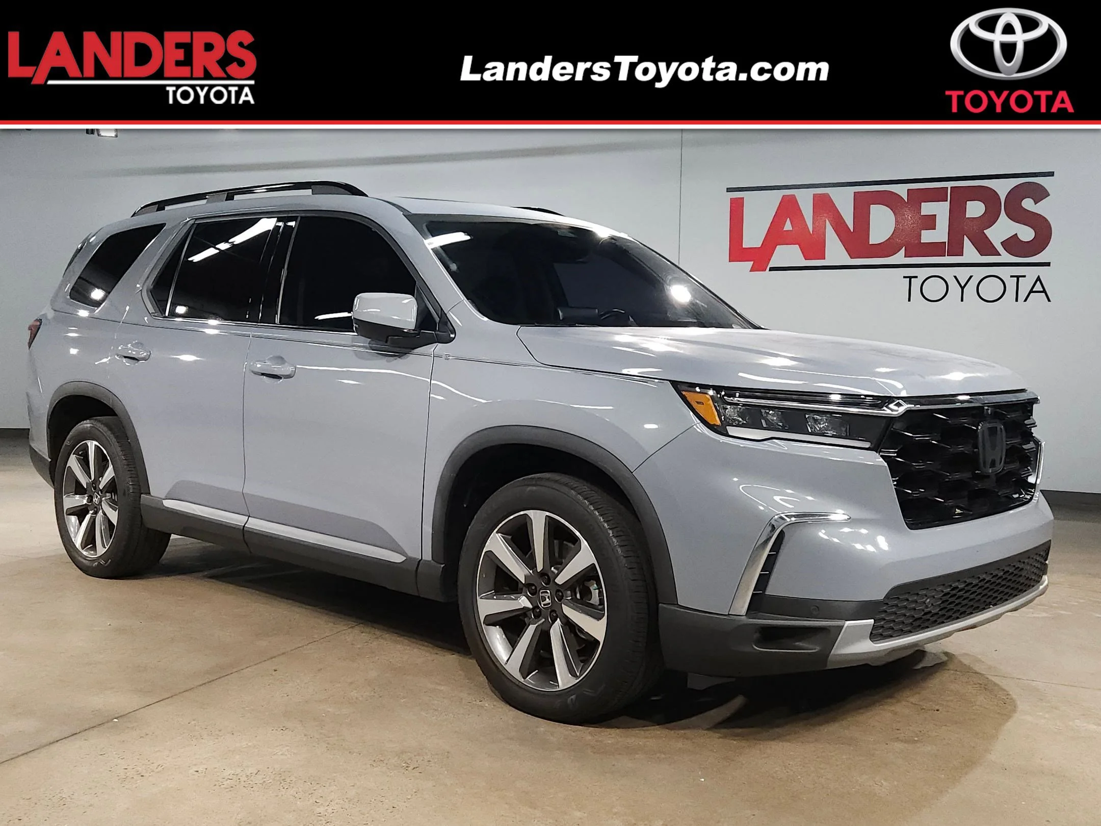 2024 Honda Pilot Elite AWD's photo