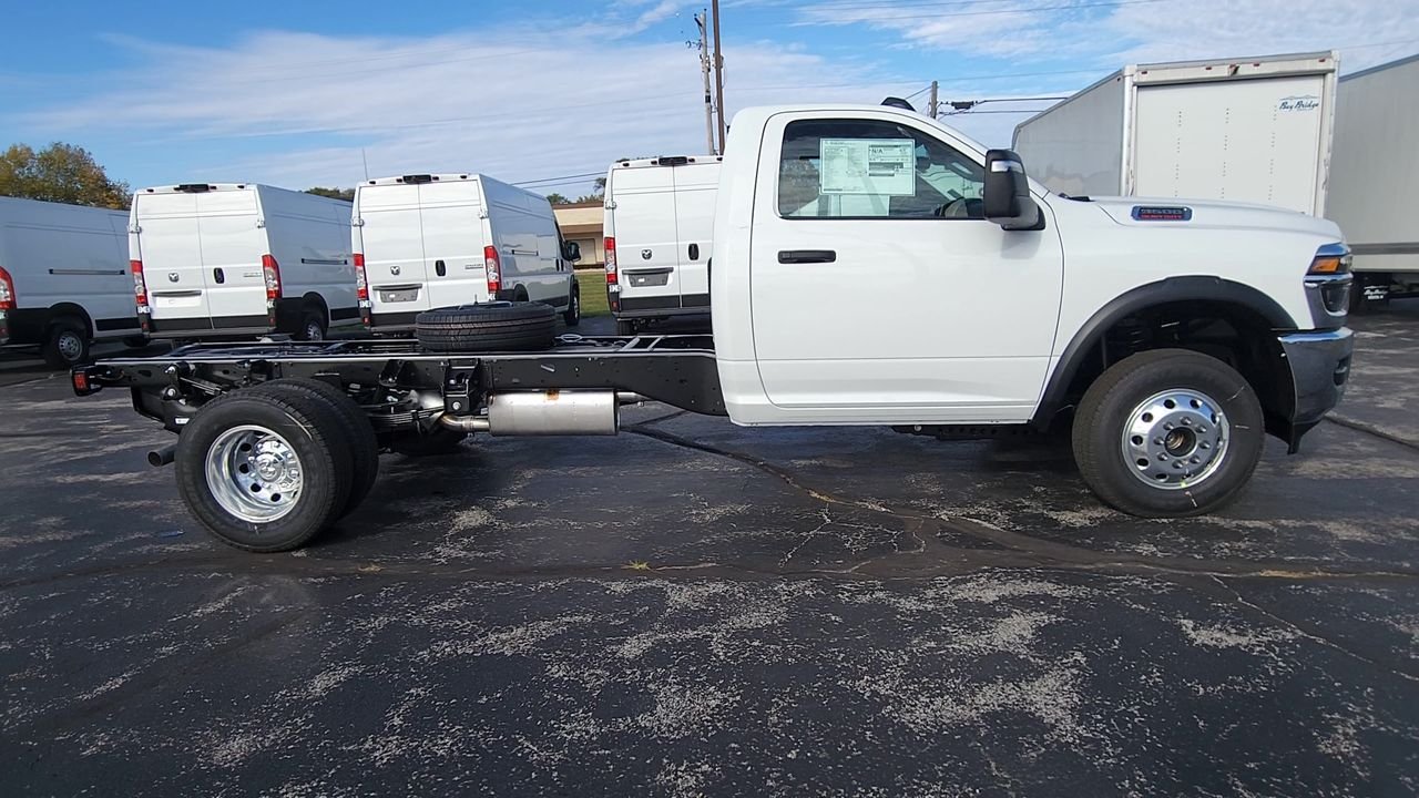 New 2026 Bright White Clearcoat RAM Tradesman image 9