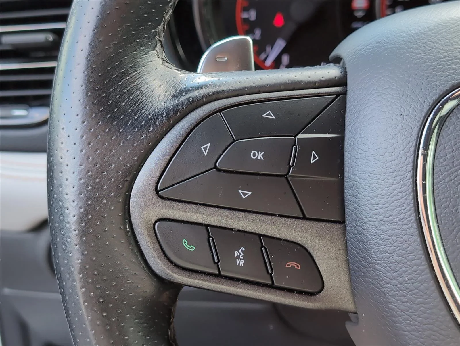 Used 2022 White Knuckle Clearcoat Dodge R/T image 26