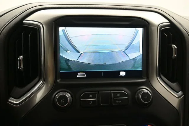 Used 2020 SHADOW GRAY METALLIC Chevrolet RST image 17