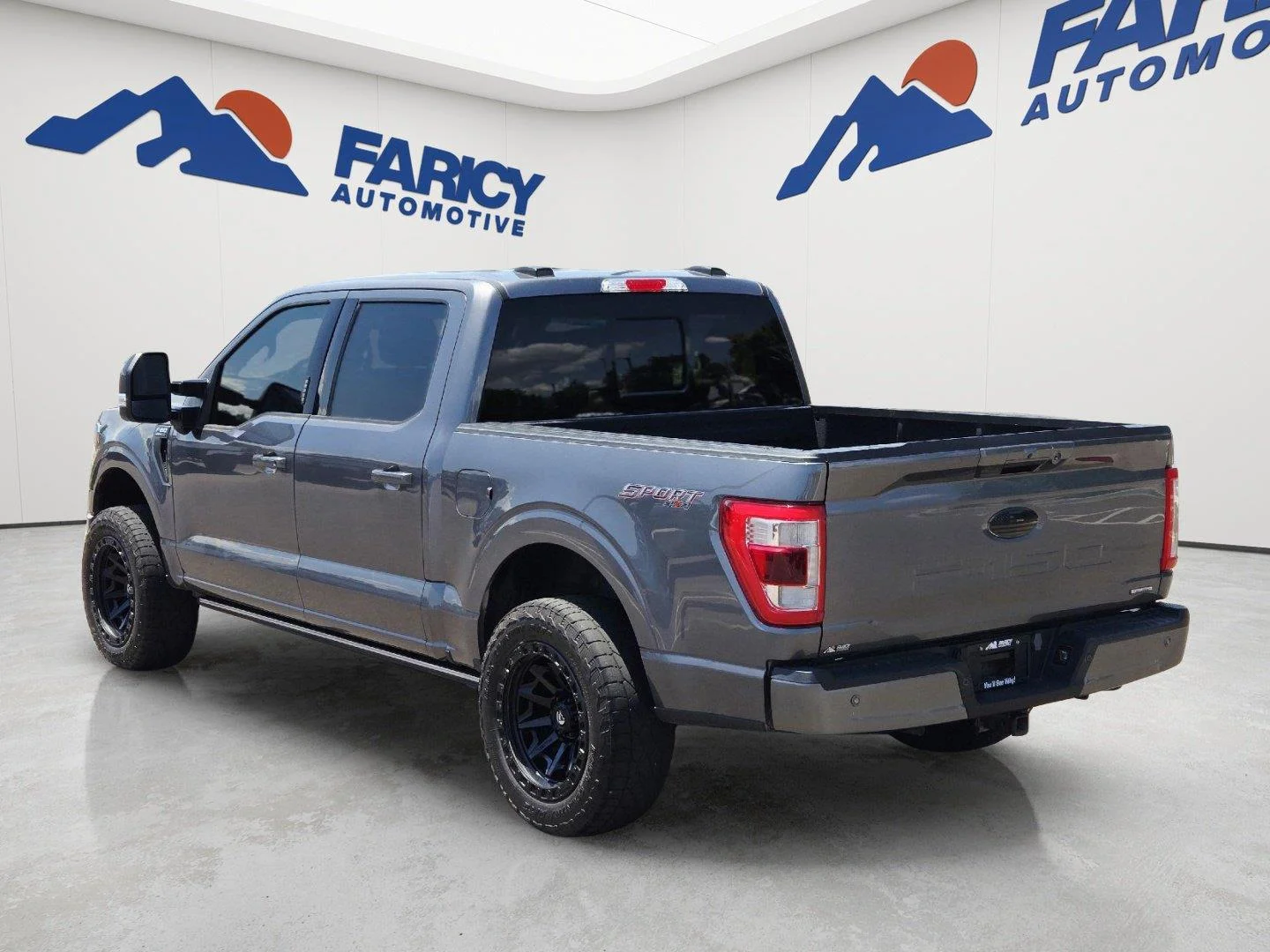 Used 2023 Carbonized Gray Ford LARIAT image 4