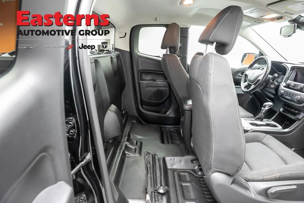 Used 2022 Black Chevrolet LT image 21