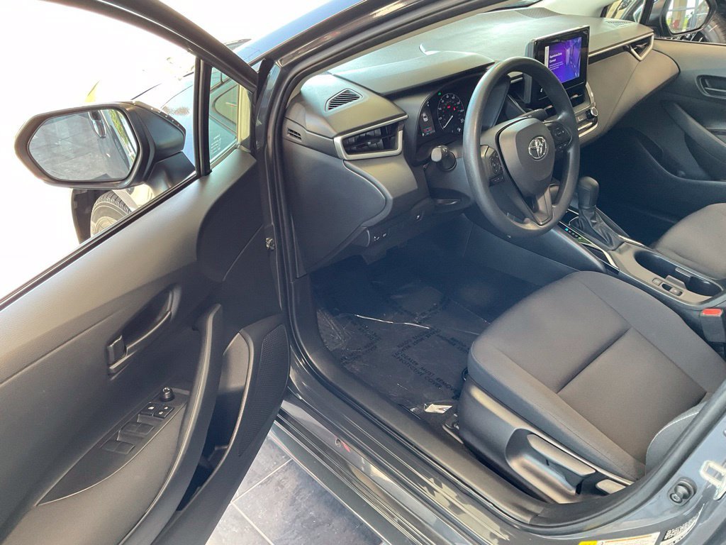 Certified Used 2025  Toyota LE image 9