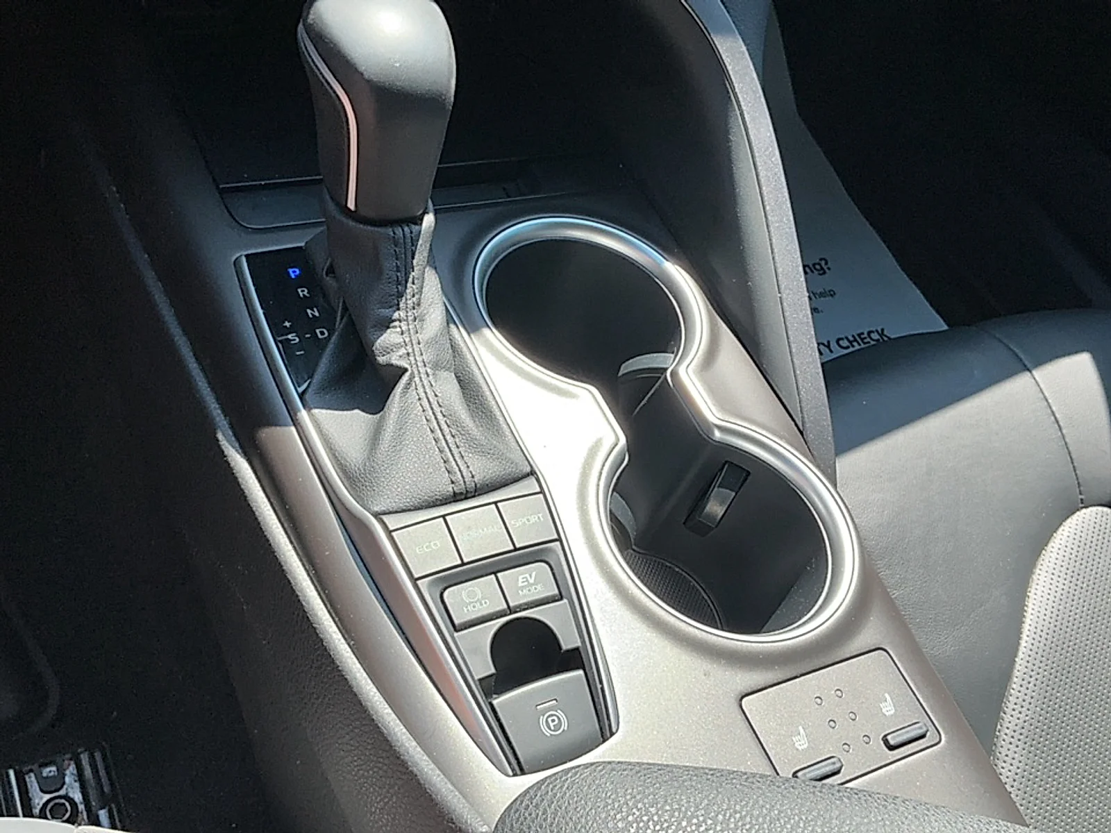 Used 2023 Predawn Gray Mica Toyota XLE Hybrid image 10