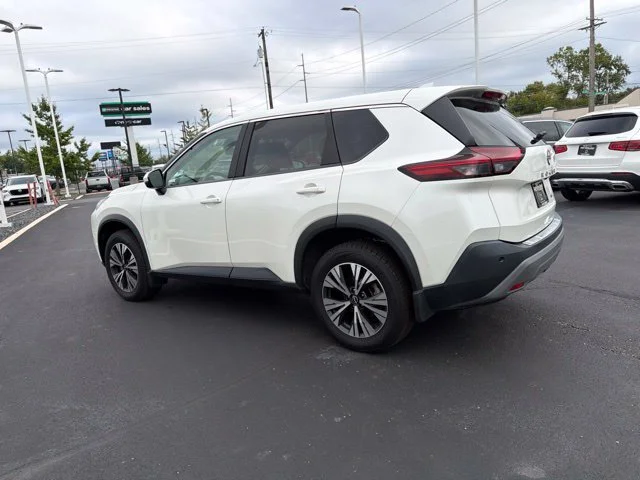 2023 Nissan Rogue SV - Photo 14