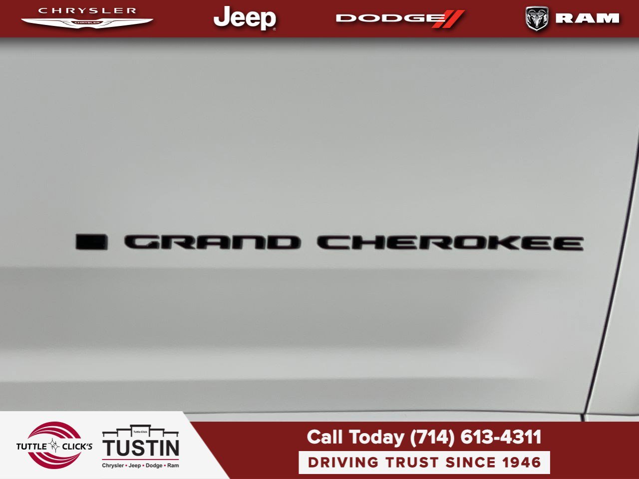 New 2026 Bright White Clear-Coat Exterior Paint Jeep Summit image 8