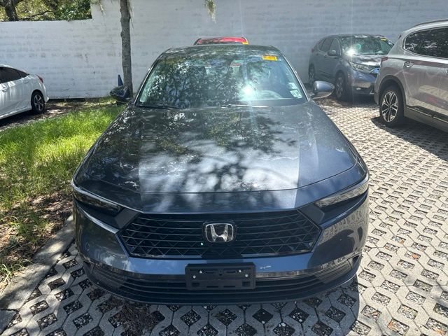 Used 2025  Honda LX image 2