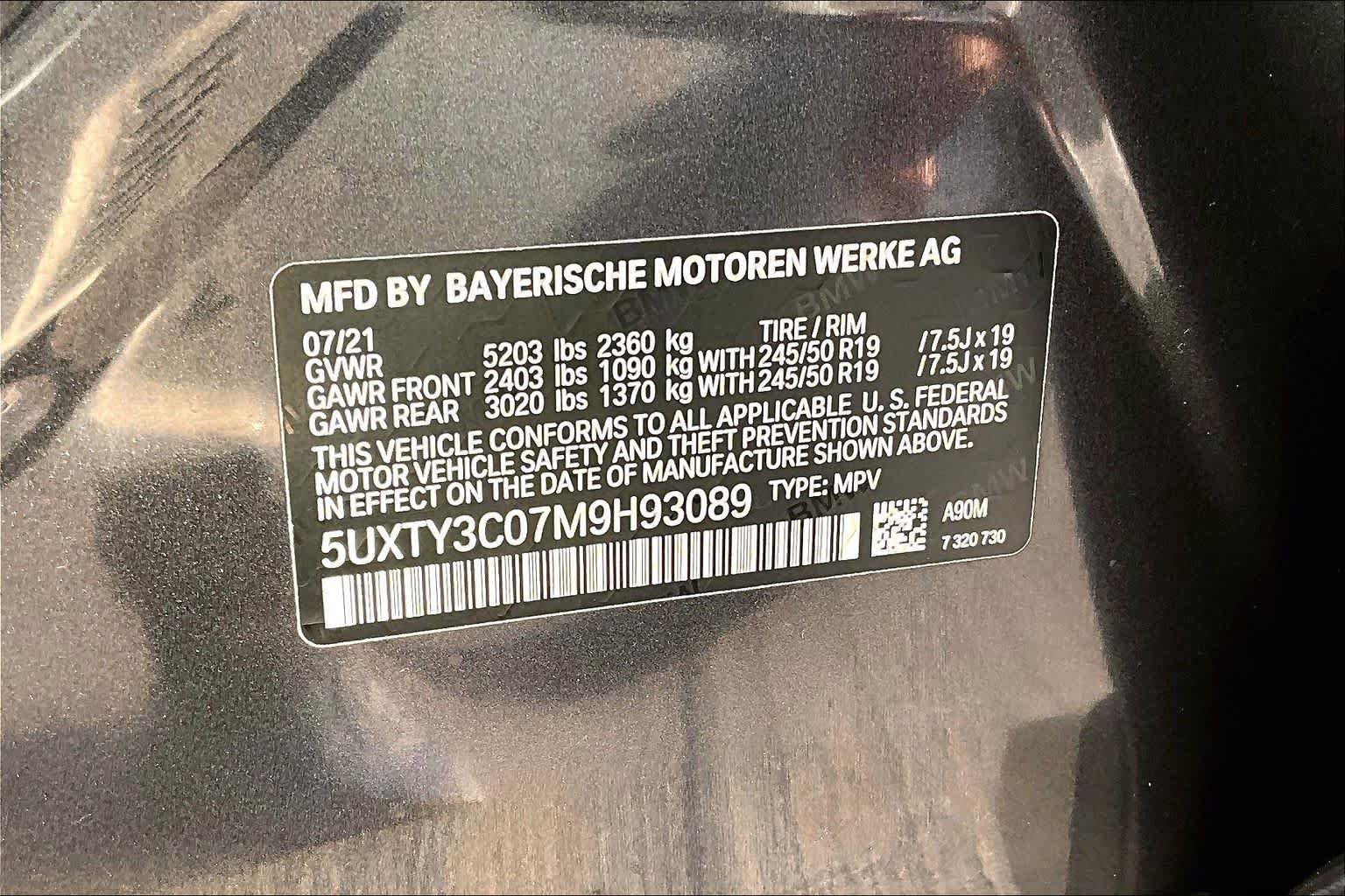 Used 2021 Dark Graphite Metallic BMW sDrive30i image 32