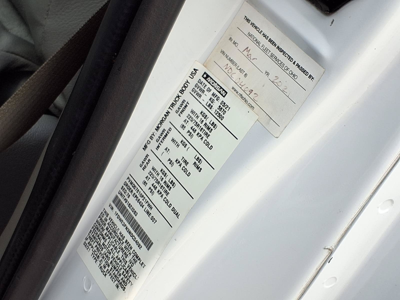 Certified Used 2022 Oxford White Ford Base image 40