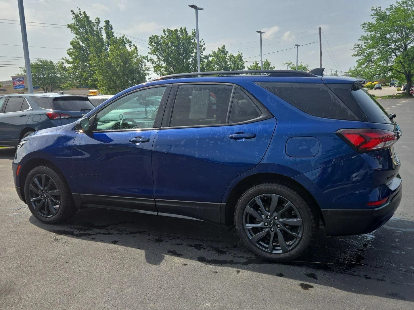 Used 2022 Blue Glow Metallic Chevrolet RS image 3