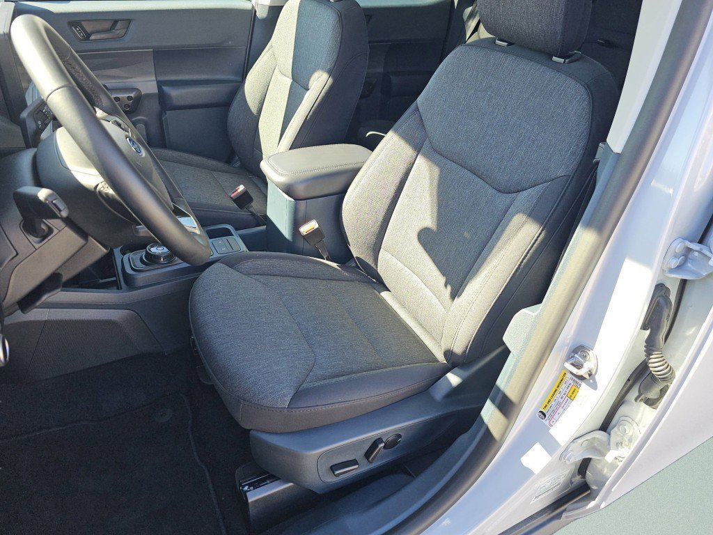 2025 Ford Maverick XLT - Photo 6