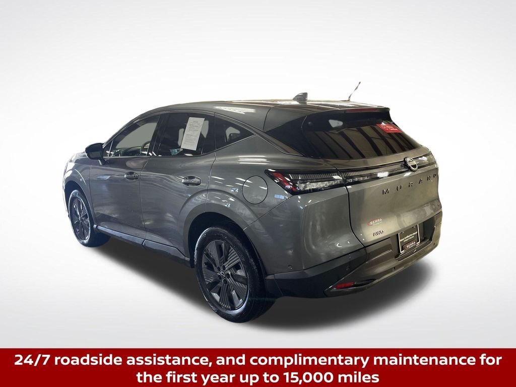Used 2025 Gray Nissan SL image 3