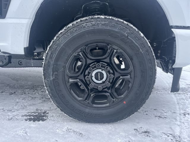 New 2026 Oxford White Ford F-250® XL image 19