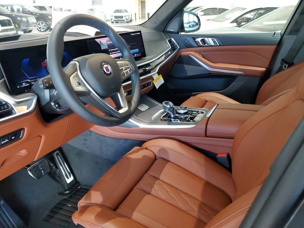 2025 BMW X7 ALPINA XB7 - Photo 16