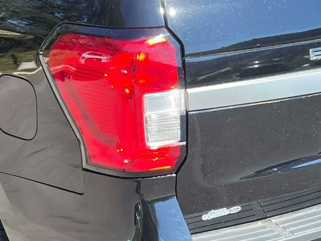 Used 2023 Black Metallic Ford XLT image 10