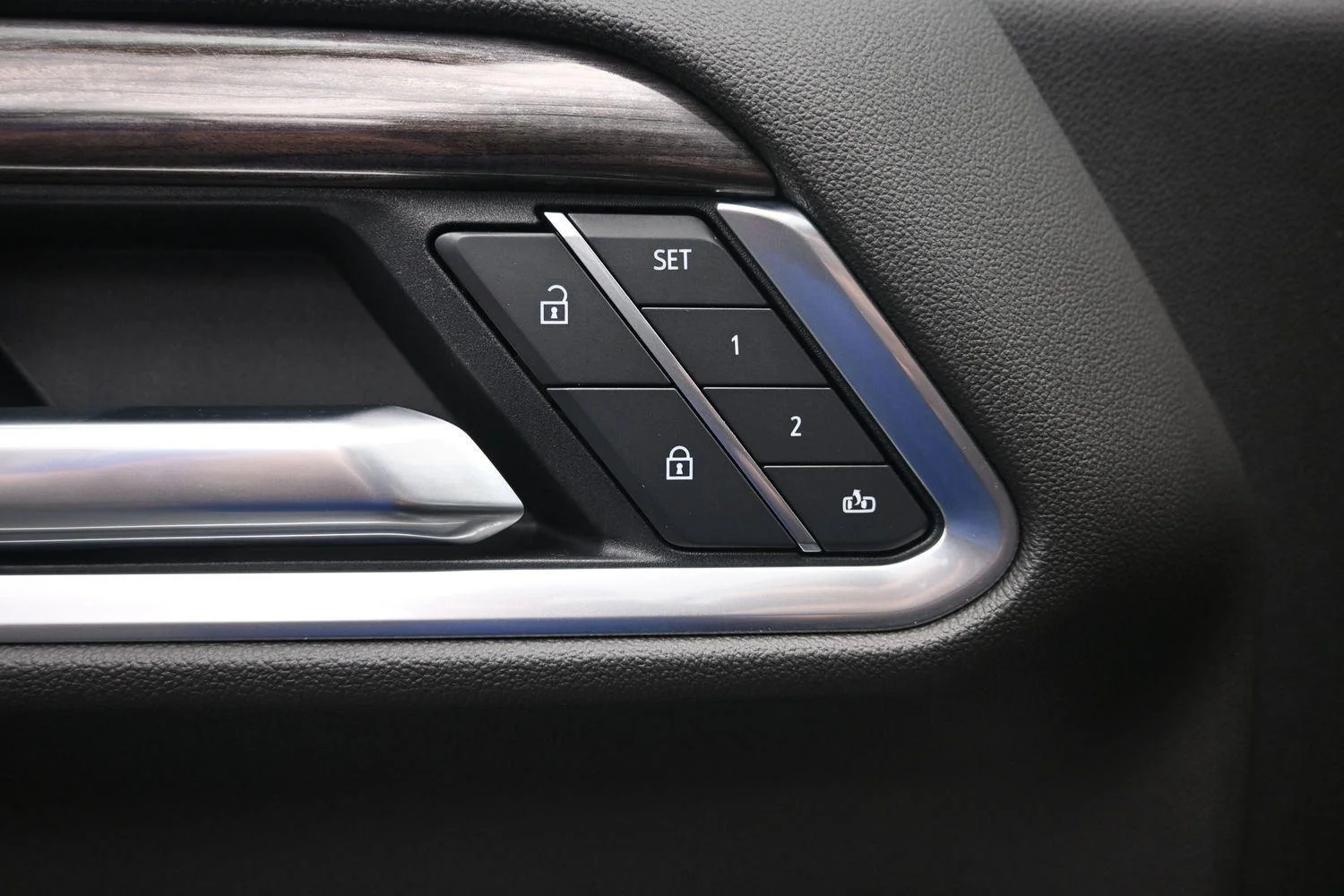 Used 2025 Sterling Gray Metallic Chevrolet LTZ image 24