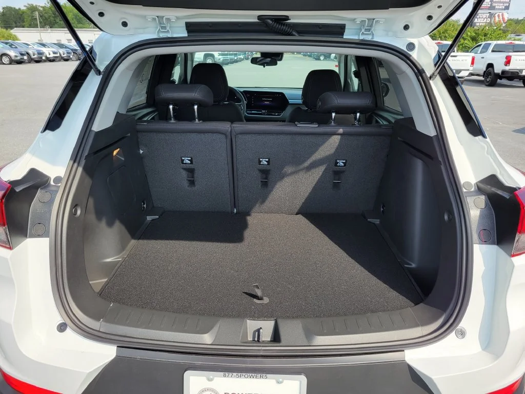 New 2026 Summit White Chevrolet LT image 13