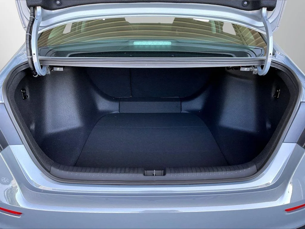 New 2026 Urban Gray Pearl Honda SE image 7