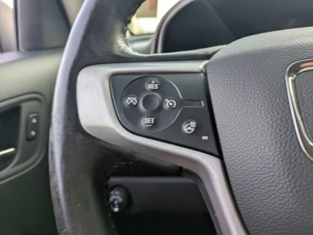 Used 2022 Gray GMC Elevation image 23