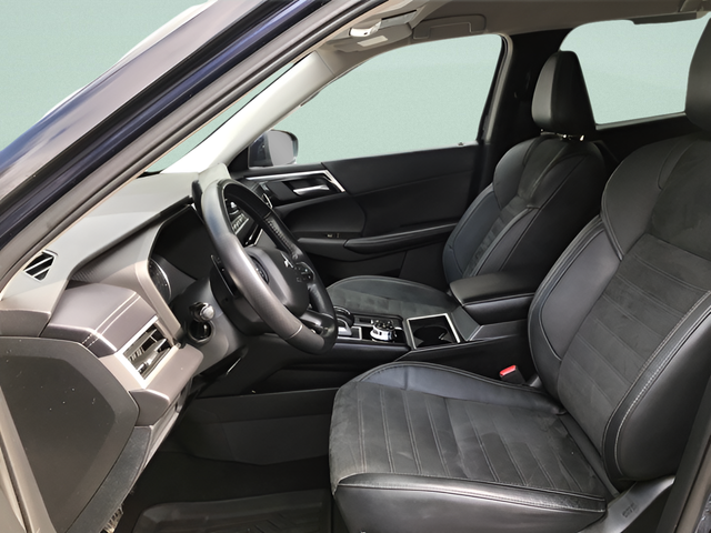 2022 Mitsubishi Outlander SE - Photo 13