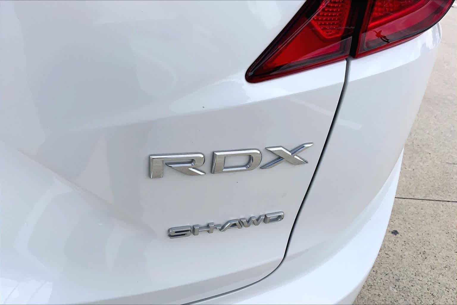 Used 2023 Platinum White Pearl Acura  image 10