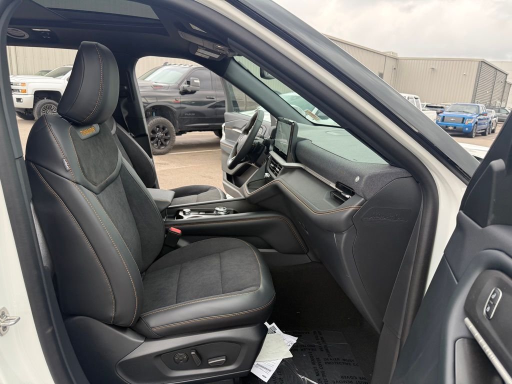 2026 Ford Explorer Tremor - Photo 19
