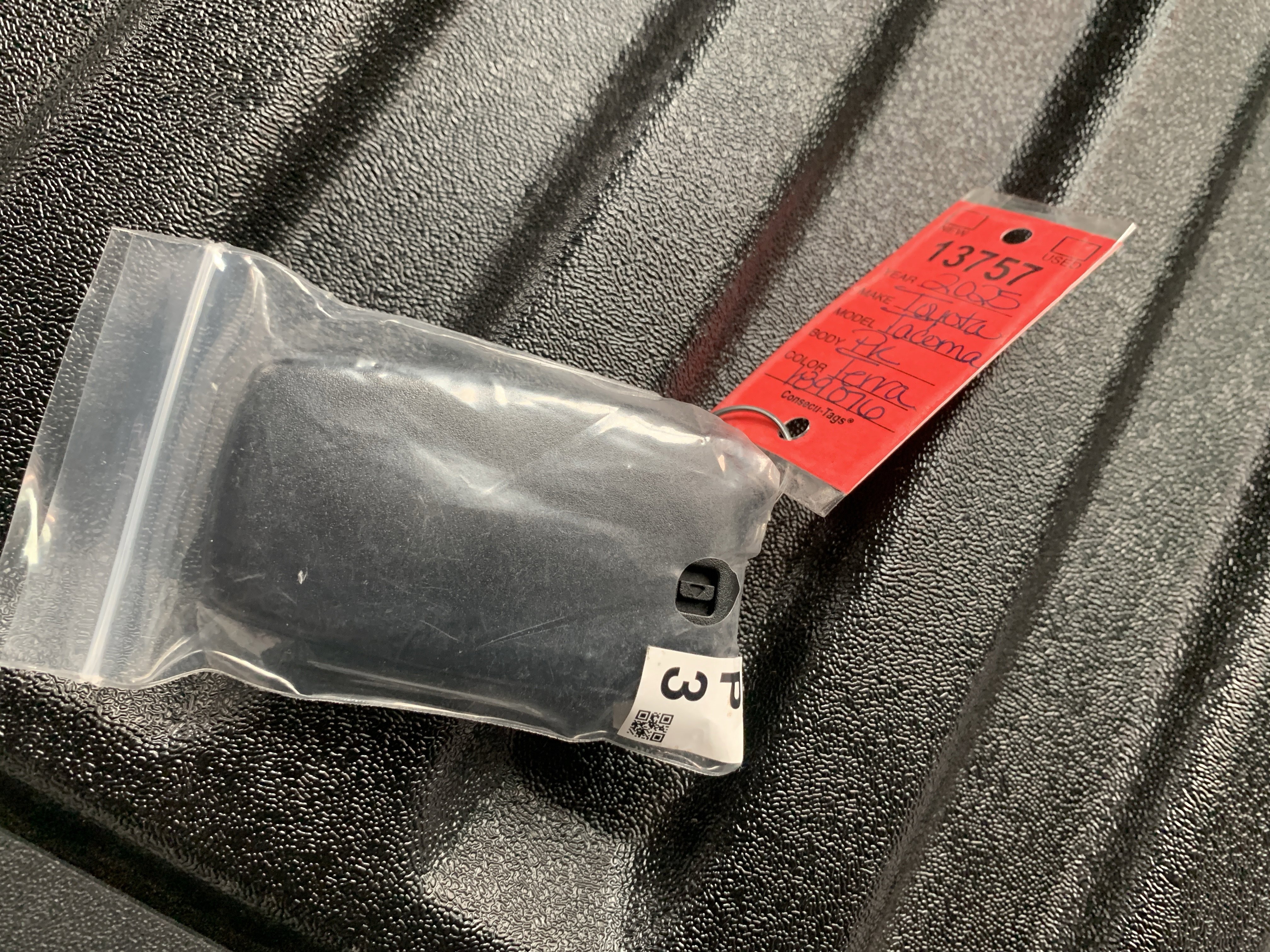 2025 Toyota Tacoma TRD Off Road - Photo 19