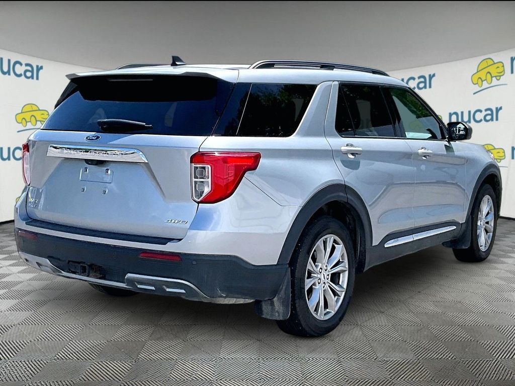 Used 2023 Silver Metallic Ford XLT image 6