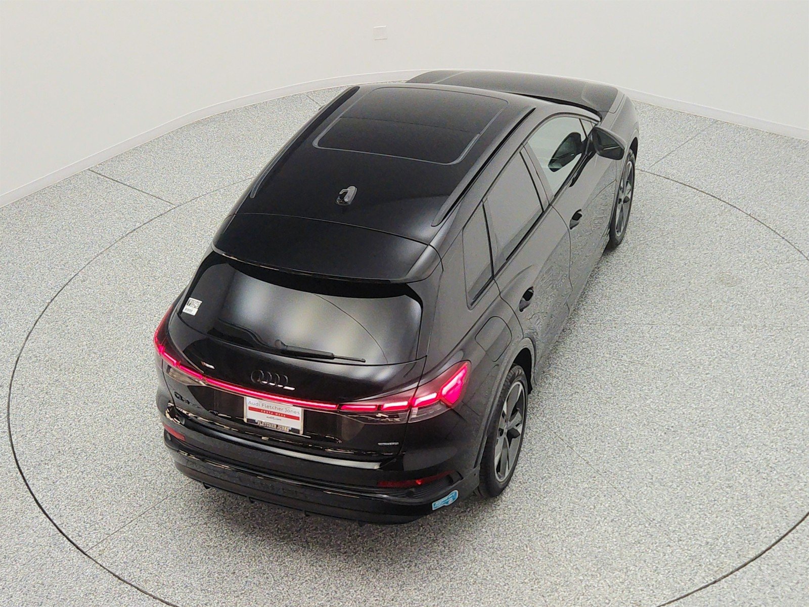 Used 2024 Mythos Black Metallic Audi Premium Plus 55 quattro image 27