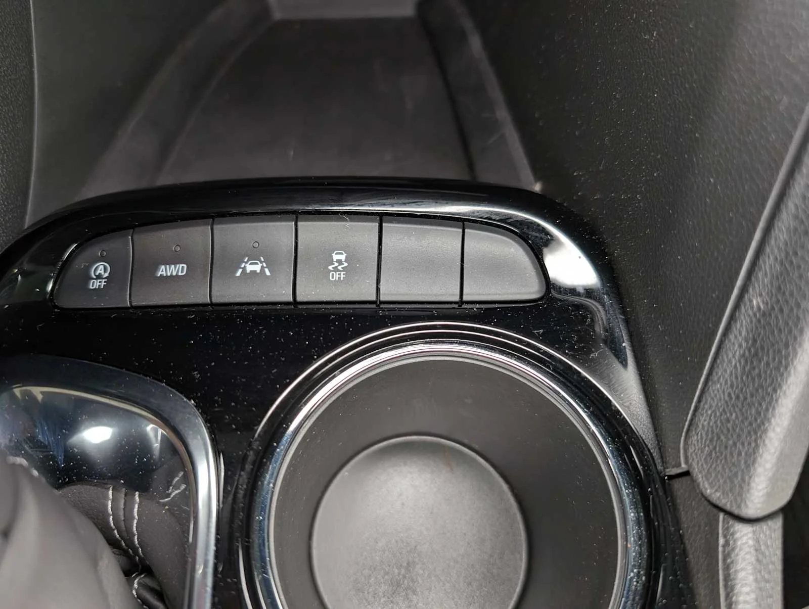 Used 2023 Summit White Buick Preferred image 29