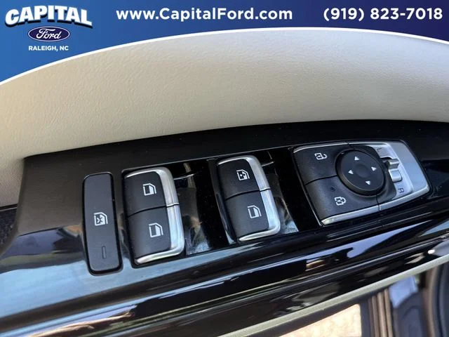 Used 2024 Black Kia EX image 21