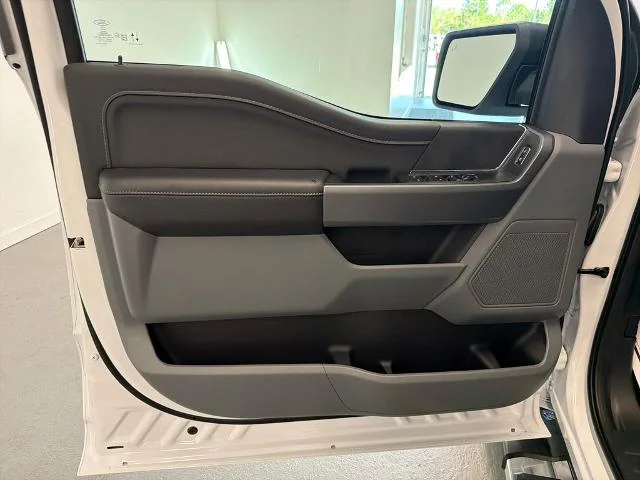 New 2026 Oxford White Ford XLT image 29