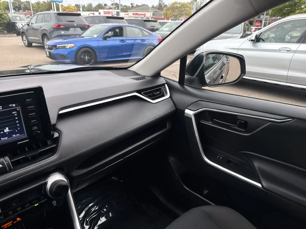 Used 2021 Gray Toyota LE image 27