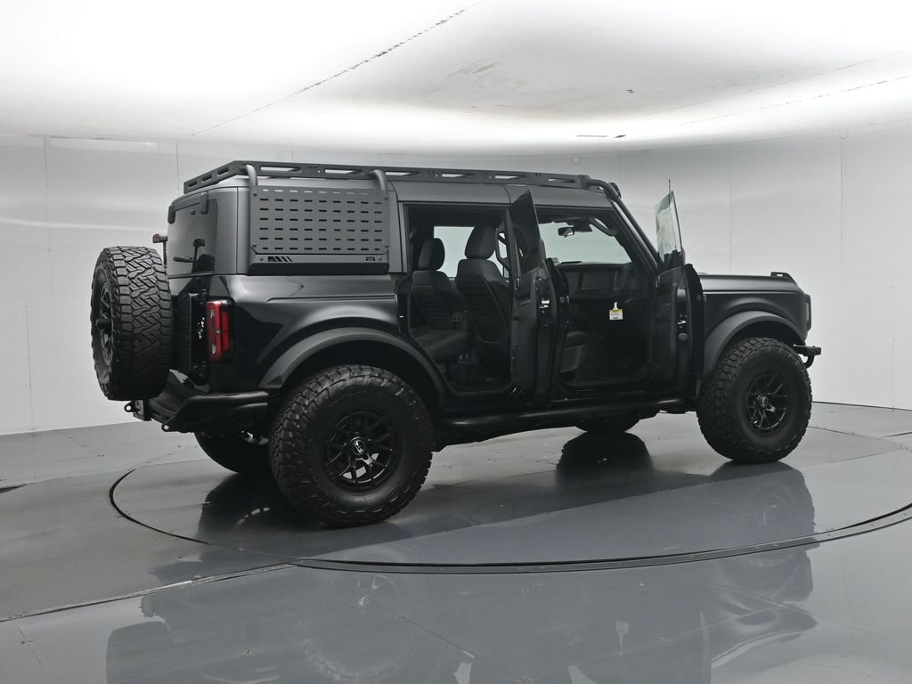 New 2026 Shadow Black Ford Badlands image 5