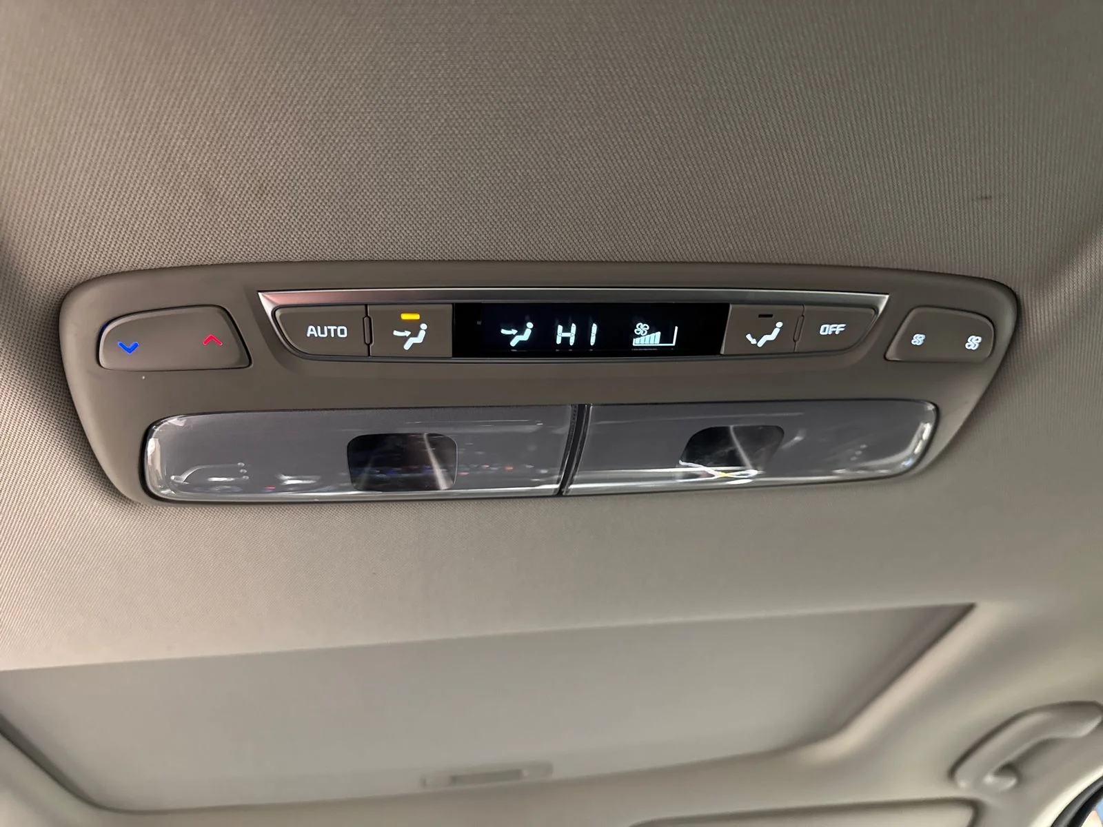 Used 2022 Green Kia EX image 22