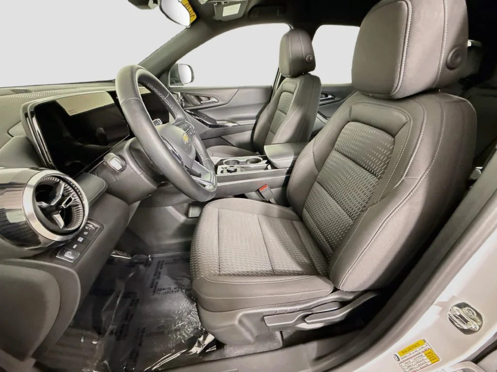 Used 2026 White Chevrolet LT image 20