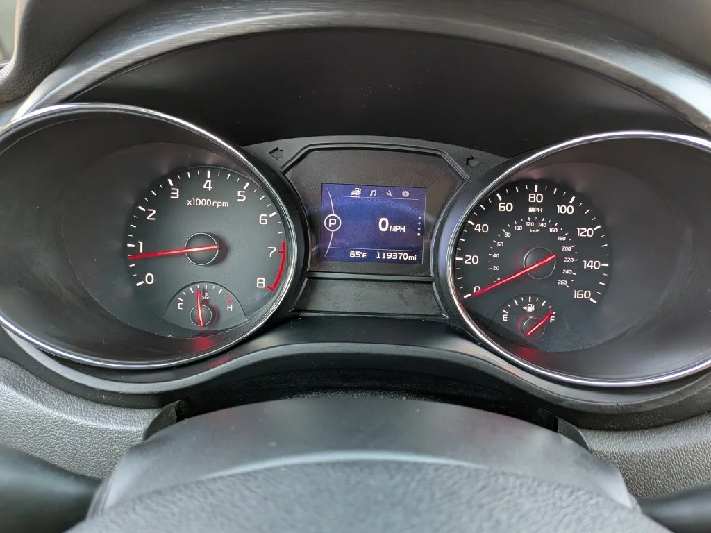 Used 2018 Platinum Graphite Kia LX image 15