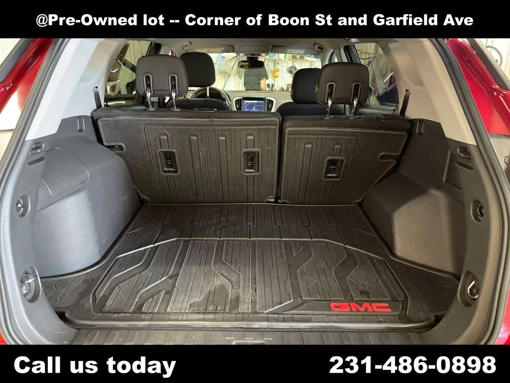 Used 2020 Red GMC SLE image 28