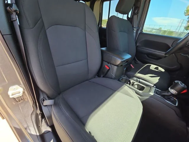 Used 2023 Gray Jeep Sport S image 21